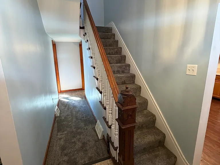 1211 Ridge Ave — Photo 6