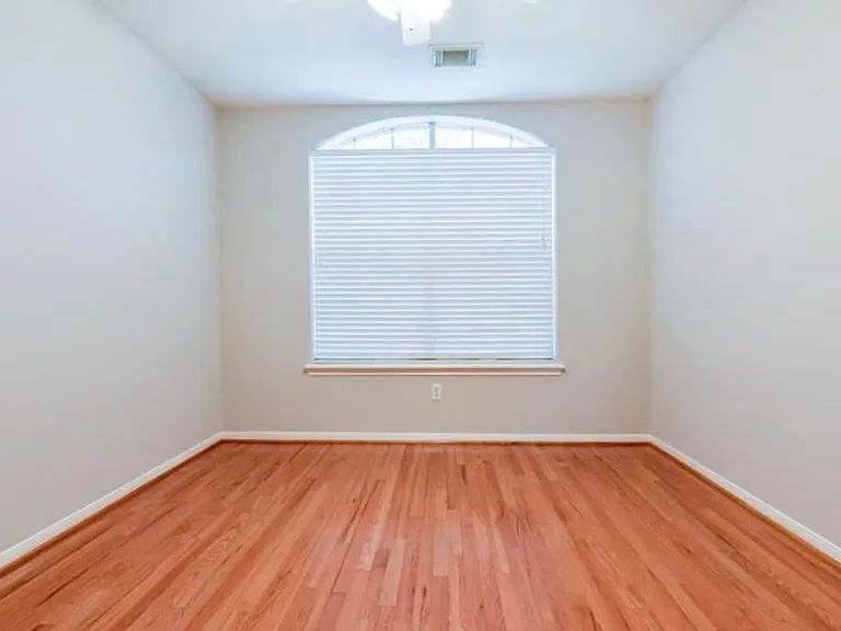 4742 Stoney Point Ct — Photo 28