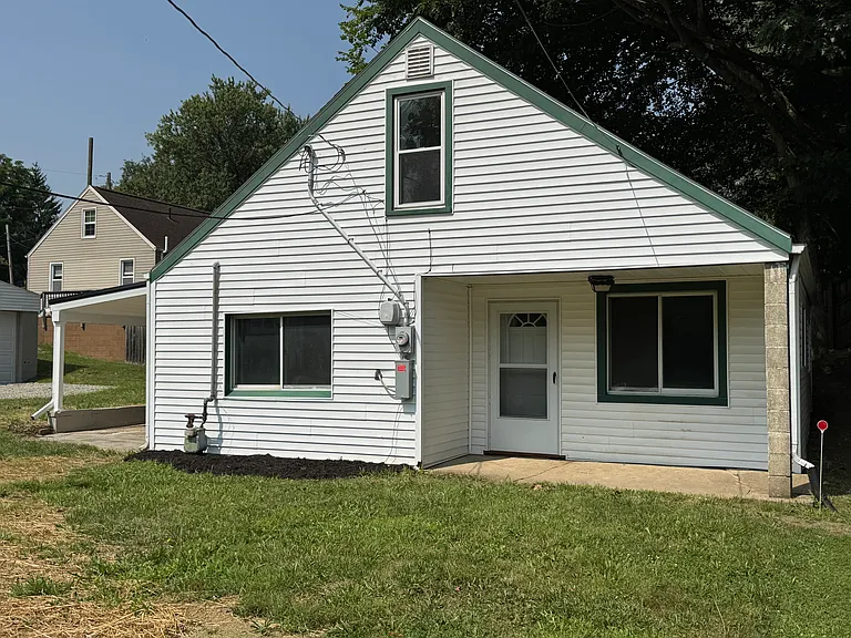 437 Genoa Ave NW — Photo 17
