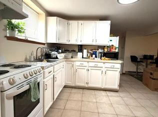(Undisclosed Address), Newton Highlands, MA 02461