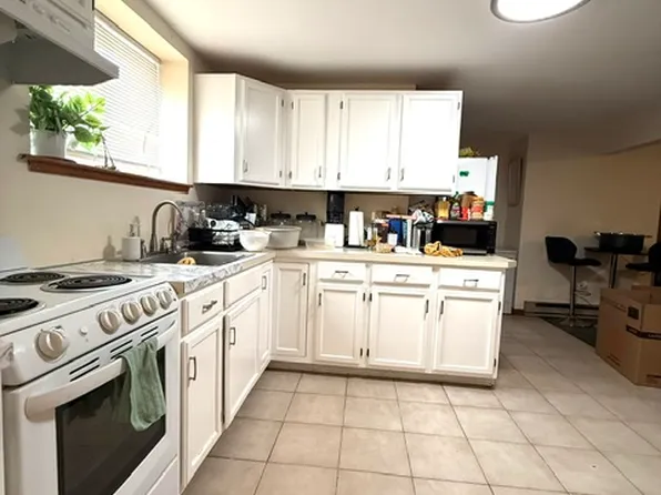(undisclosed Address), Newton Highlands, MA 02461