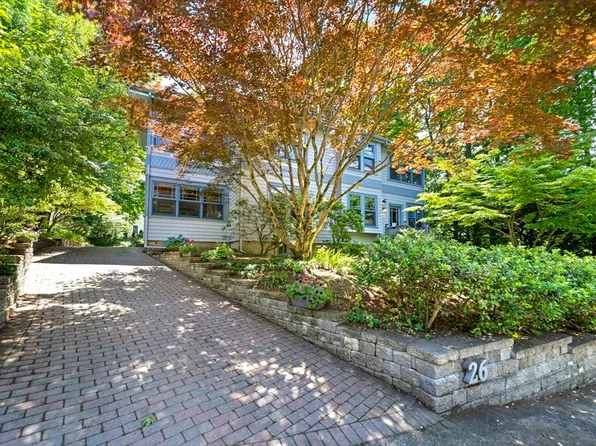 26 Hillside Rd, Newton Highlands, MA 02461