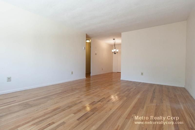 2nd image of 221 Green St #22