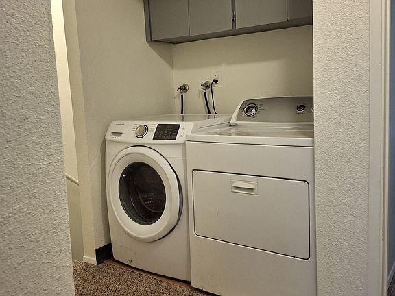 2nd image of 2035-2055 NE Kane Dr