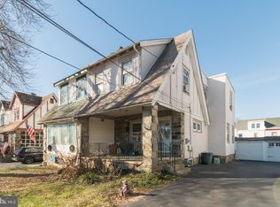 746 Oak View Rd, Ardmore, PA 19003