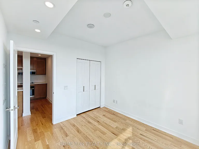 340 Queen St #2502 — Photo 18