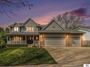 4410 Birch Creek Dr, Lincoln, NE 68516