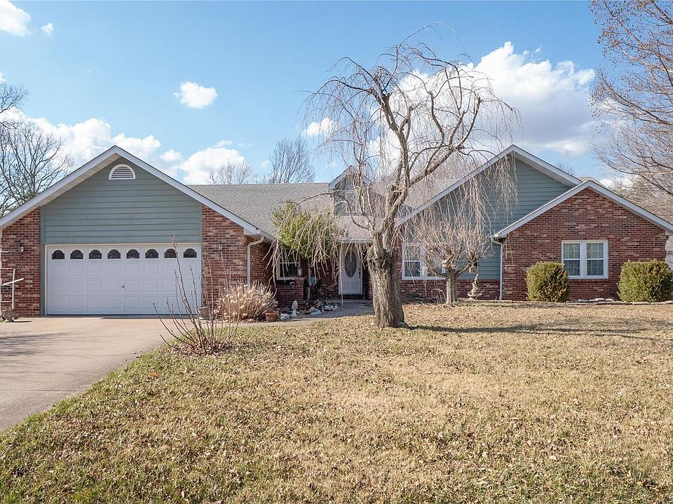 1st image of 217 Lake Stratford Dr
