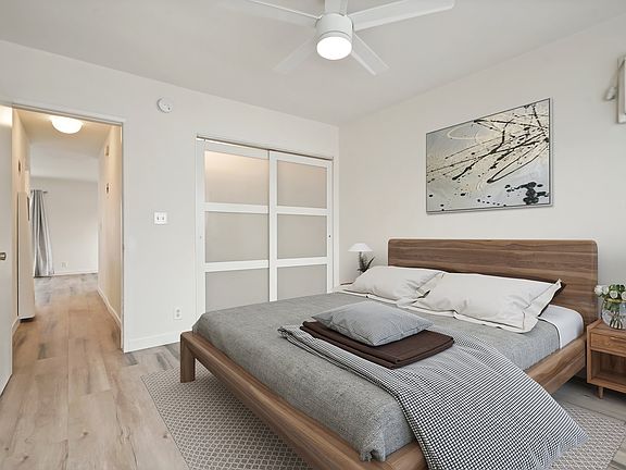 3rd image of 5943 Carlton Way #10