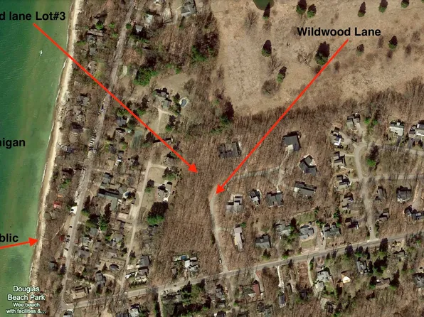 3 Wildwood Ln, Douglas, MI 49406