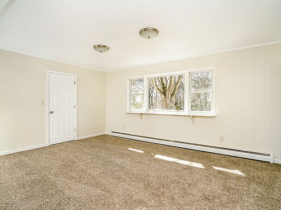5th image of 2379 Claire Ct