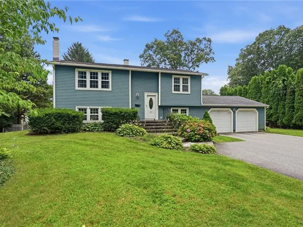 117 Austin Rd, North Kingstown, RI 02852