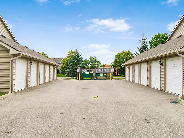 8057 Cranes Crossing Dr — Photo 34