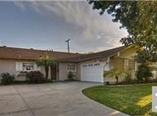4572 Suite Dr, Huntington Beach, CA 92649