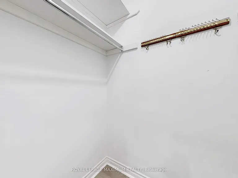 22A Waltham Cres — Photo 25