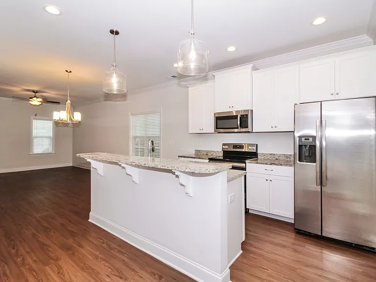 195 Highlands Glen Dr — Photo 10