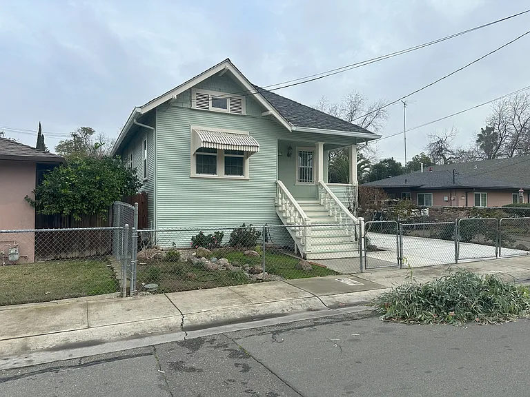 3407 37th St — Photo 5