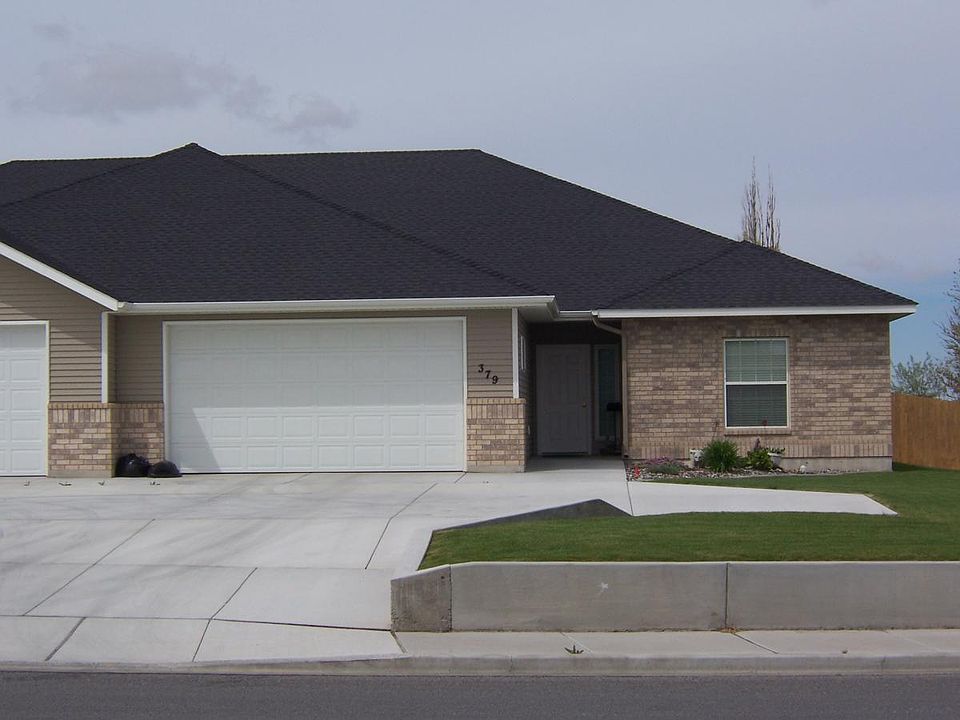 1st image of 379 Aspenwood Dr
