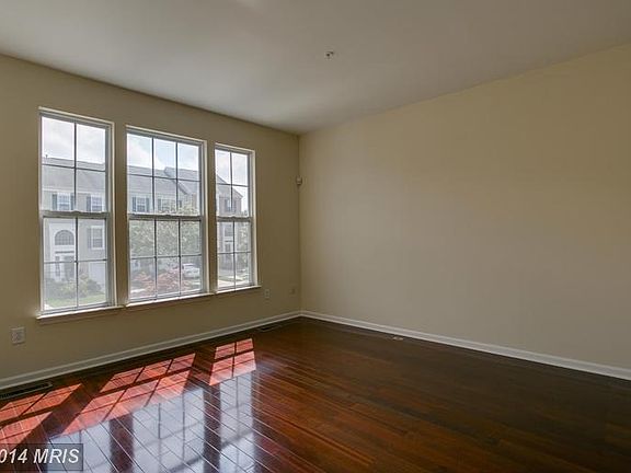 5th image of 8751 Stonehouse Dr