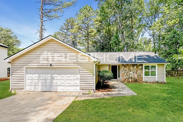1st image of 9375 Wood Knoll Way