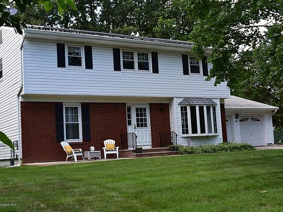 2nd image of 1220 Plymouth Dr