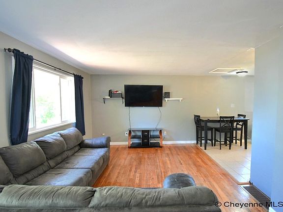 5th image of 233 Hynds Ave