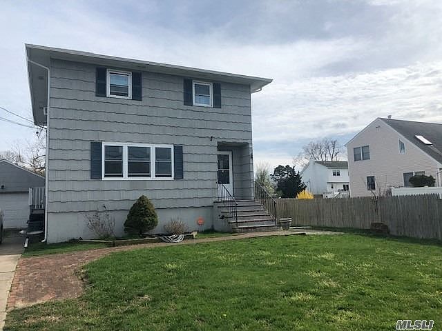 1st image of 12 Wavecrest Dr