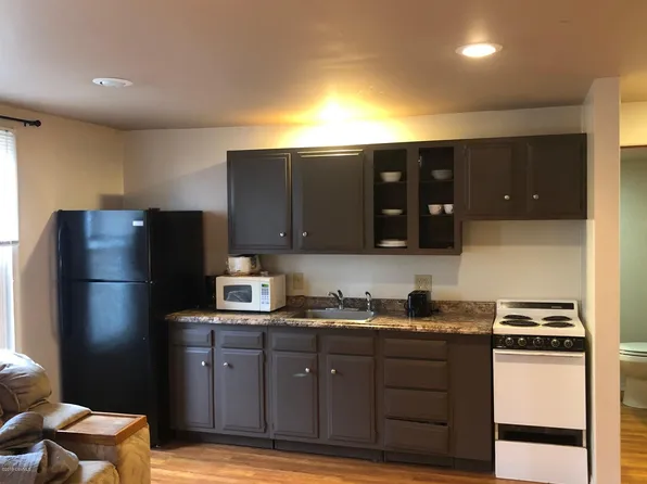 383 1/2 Queen St, Northumberland, PA 17857