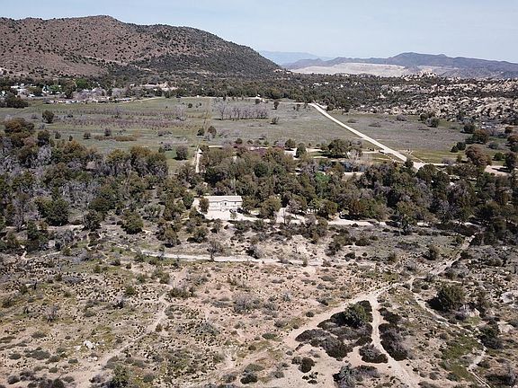 2nd image of 51092 N PINAL RANCH Road