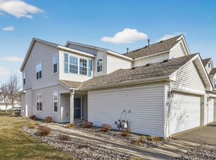 609 Providence Dr, Shakopee, MN 55379