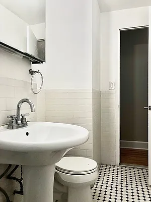 Rented by Matthew Gros-Werter, LREB  | media 42