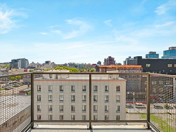 4th image of 526 Baltic St #6Z