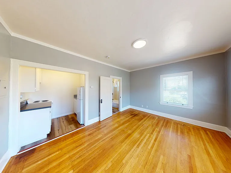 535 41st Street — Photo 3