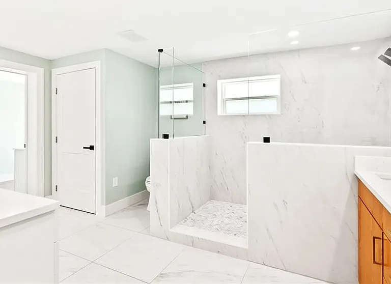 2736 Riverview Dr — Photo 15