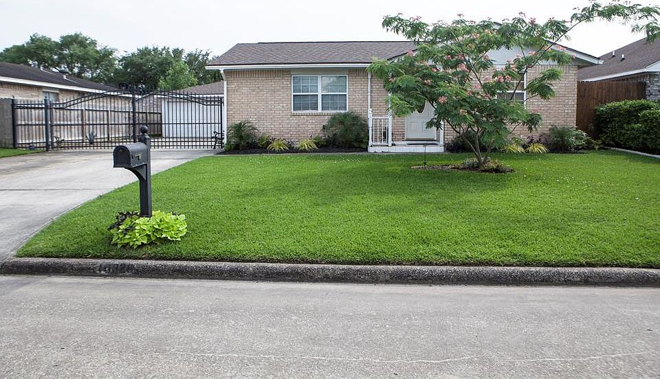1st image of 10326 Sagemeadow Ln