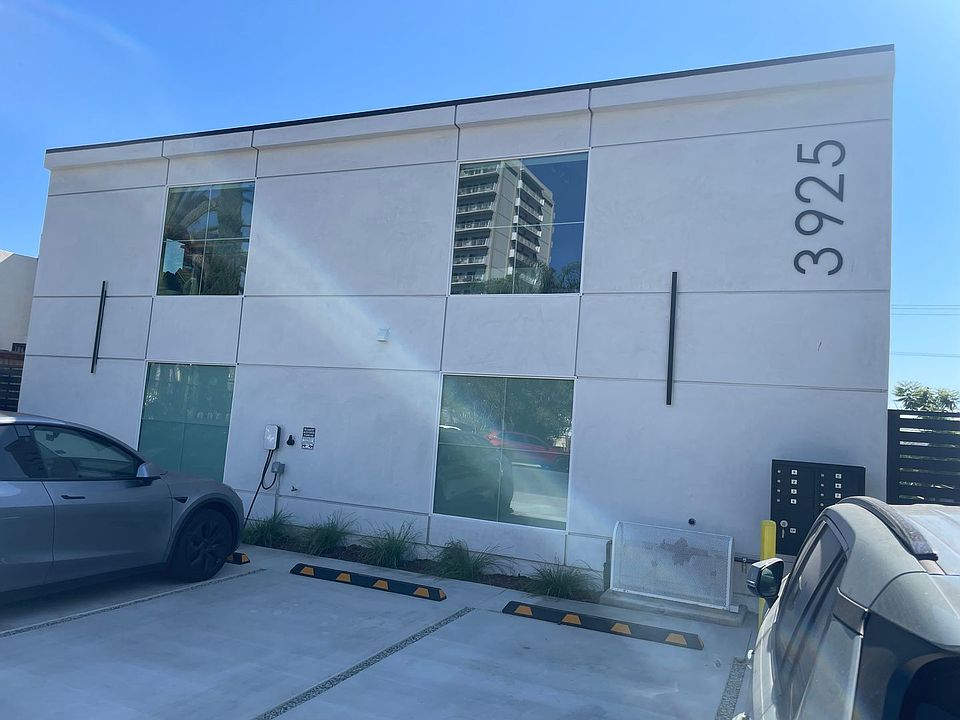 1st image of 3925 Georgia St #2