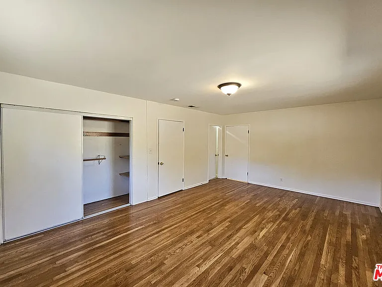 3700 Glenwood Ave — Photo 16