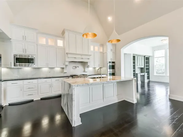 21103 Falling Dawn Dr, Richmond, TX 77406