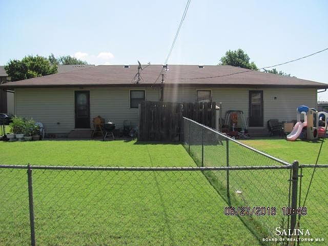 2nd image of 2146 Tulane Ave