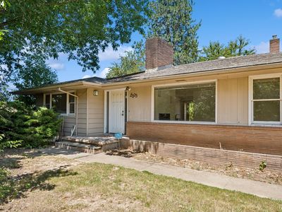 21825 SW Rosedale Rd, Beaverton, OR, 97078