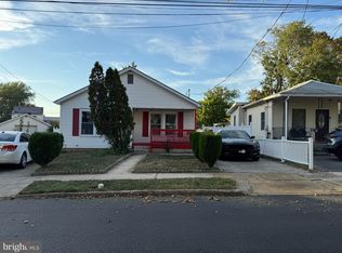 8249 Eden Ln, Pennsauken, NJ 08110