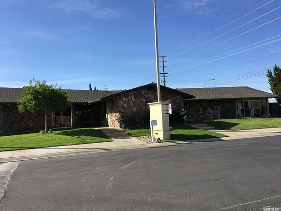 4th image of 4858 Brookdale Dr #170