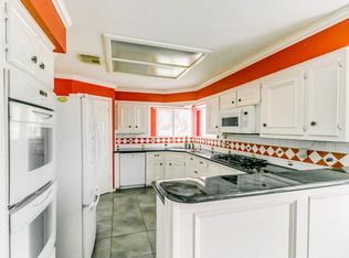 7211 Rancho Mission Dr, Houston, TX 77083