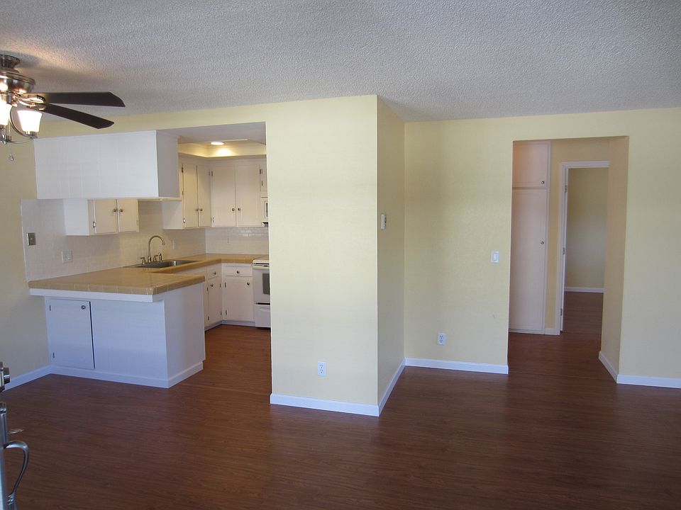 1st image of 220 N Citrus Ave APT D
