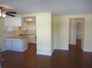220 N Citrus Ave APT D, Vista, CA 92084