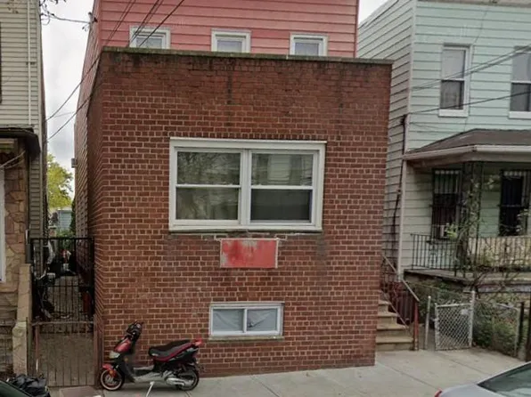 5722 Waldron Street, Corona, NY 11368