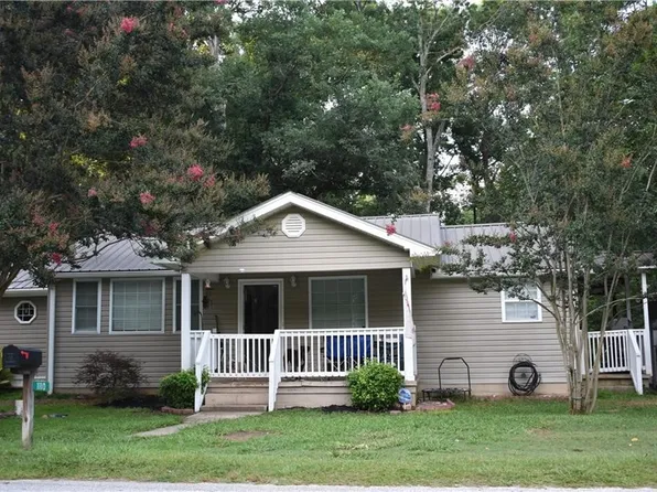 1110 Lake Jemiki Rd, Walhalla, SC 29691