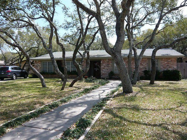 1st image of 1813 Baywood Dr