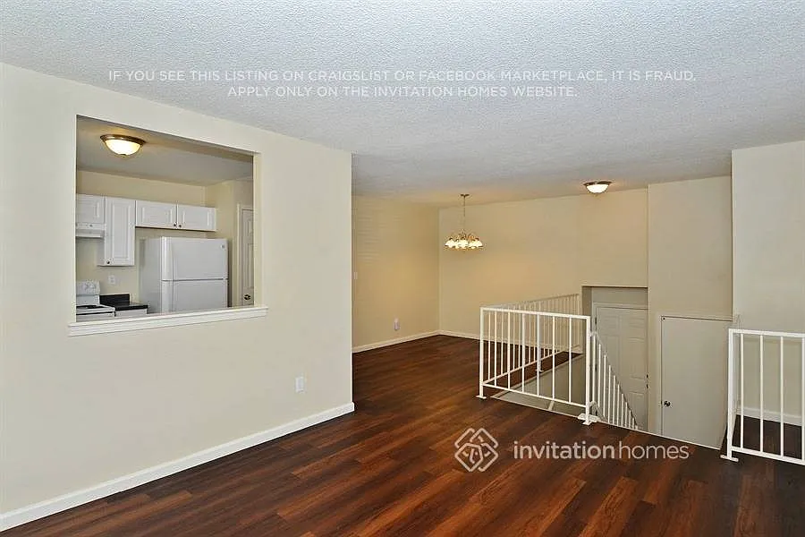 Building Photo - 17634 Snowberry Way