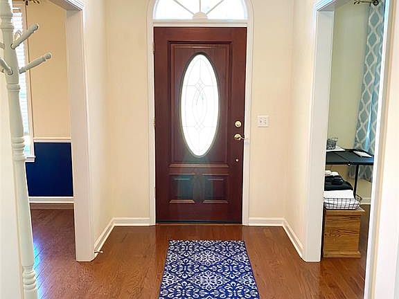5th image of 203 W Kingswood Dr
